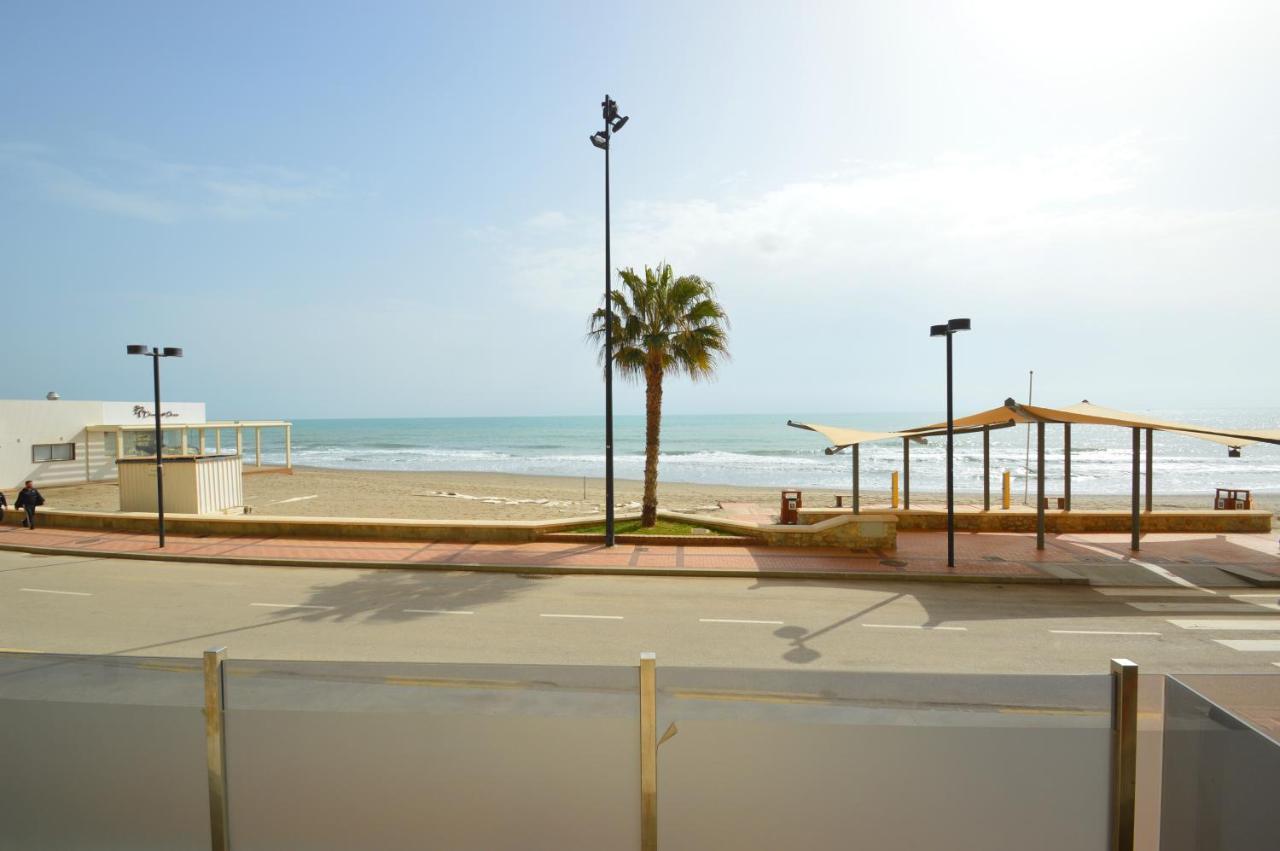 Fuengirola, Primera Linea De Playa Экстерьер фото
