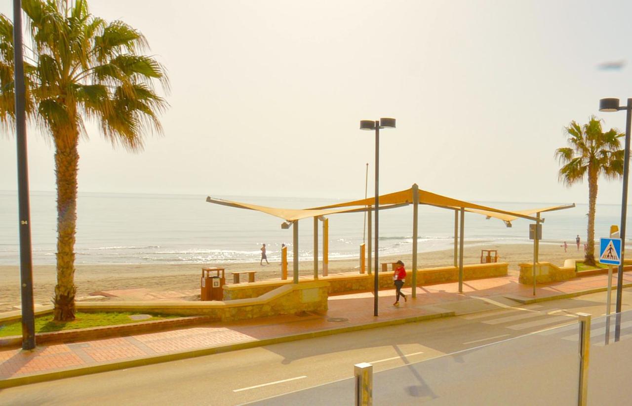 Fuengirola, Primera Linea De Playa Экстерьер фото