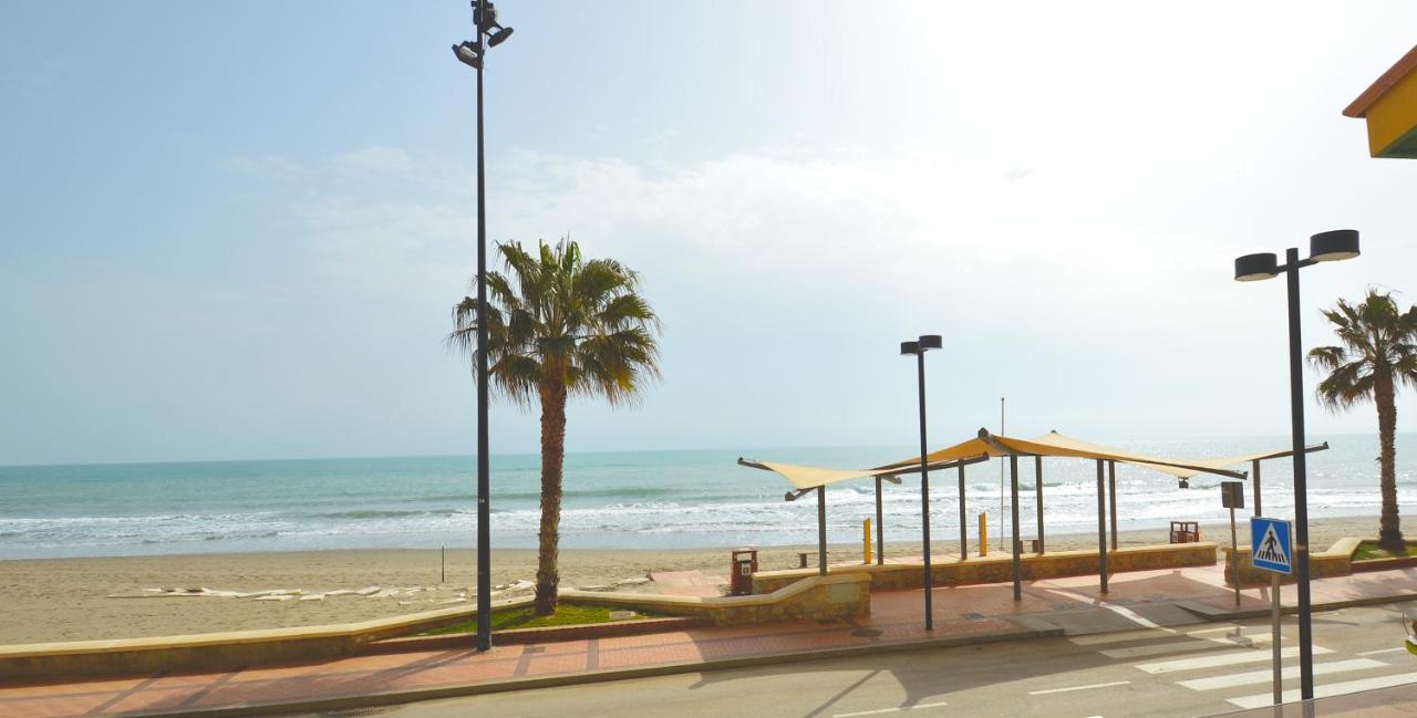 Fuengirola, Primera Linea De Playa Экстерьер фото