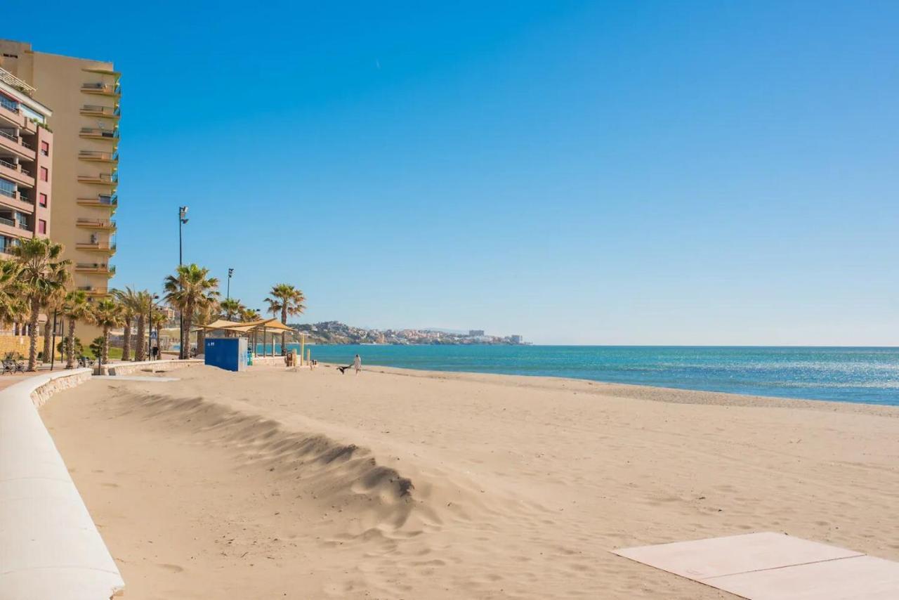 Fuengirola, Primera Linea De Playa Экстерьер фото