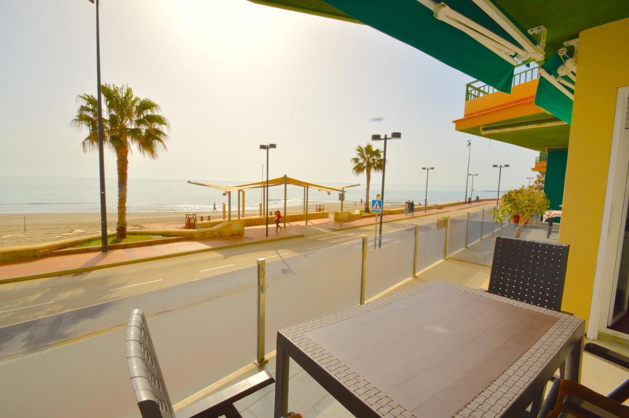 Fuengirola, Primera Linea De Playa Экстерьер фото